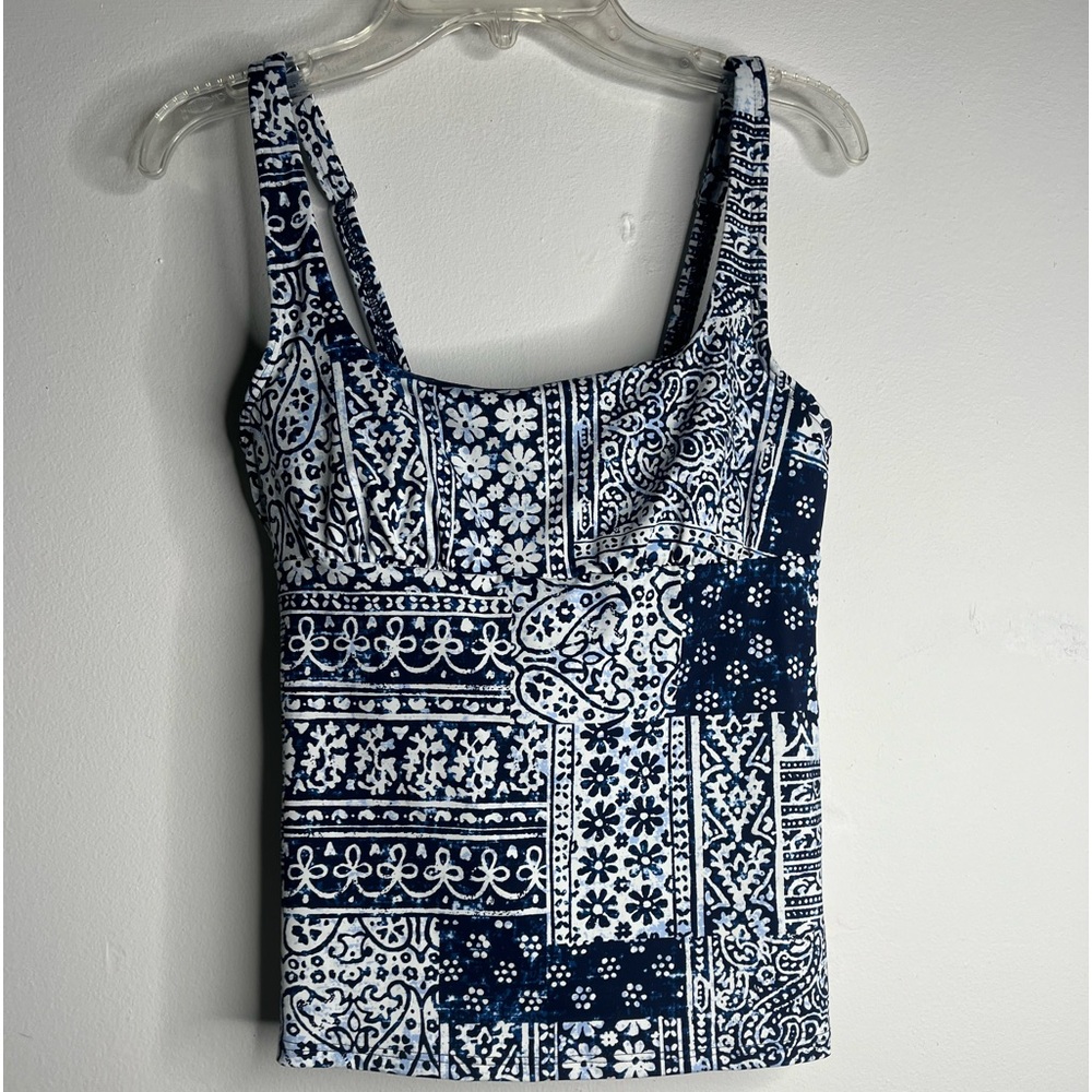 Lands End Tankini Swim Suit Top 
Sz 2P Blue White Geometric Padding